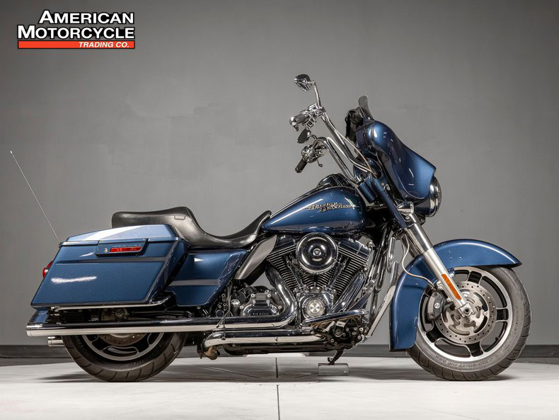 Street Glide®