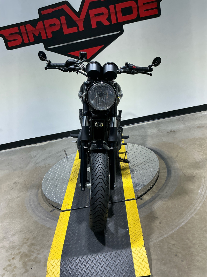 Bonneville T-100