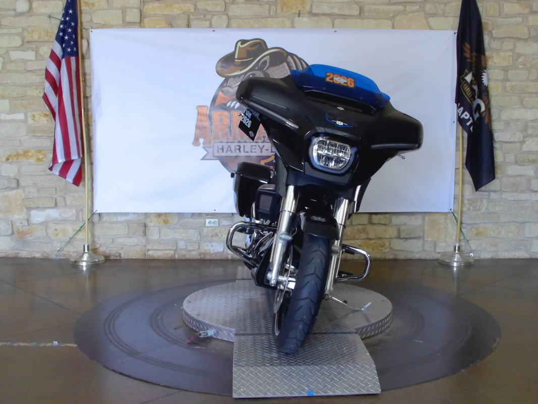 Street Glide®