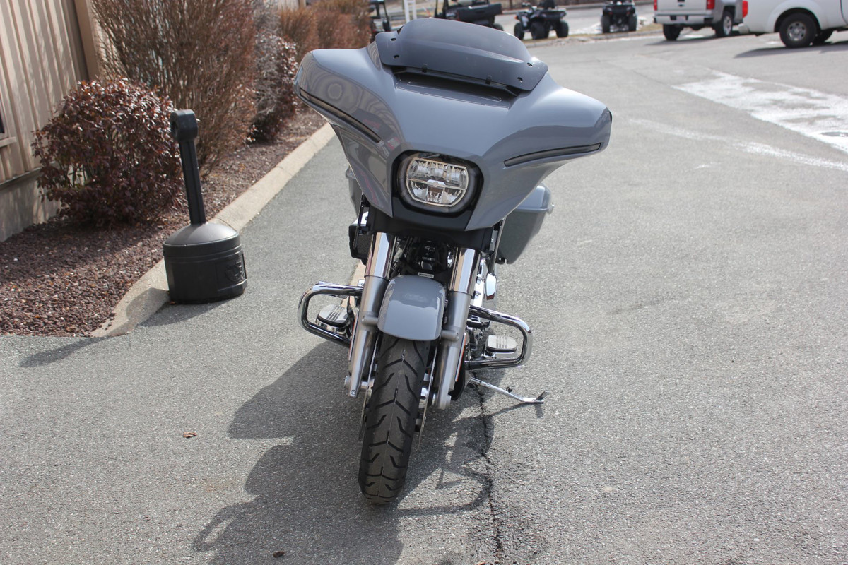Street Glide®