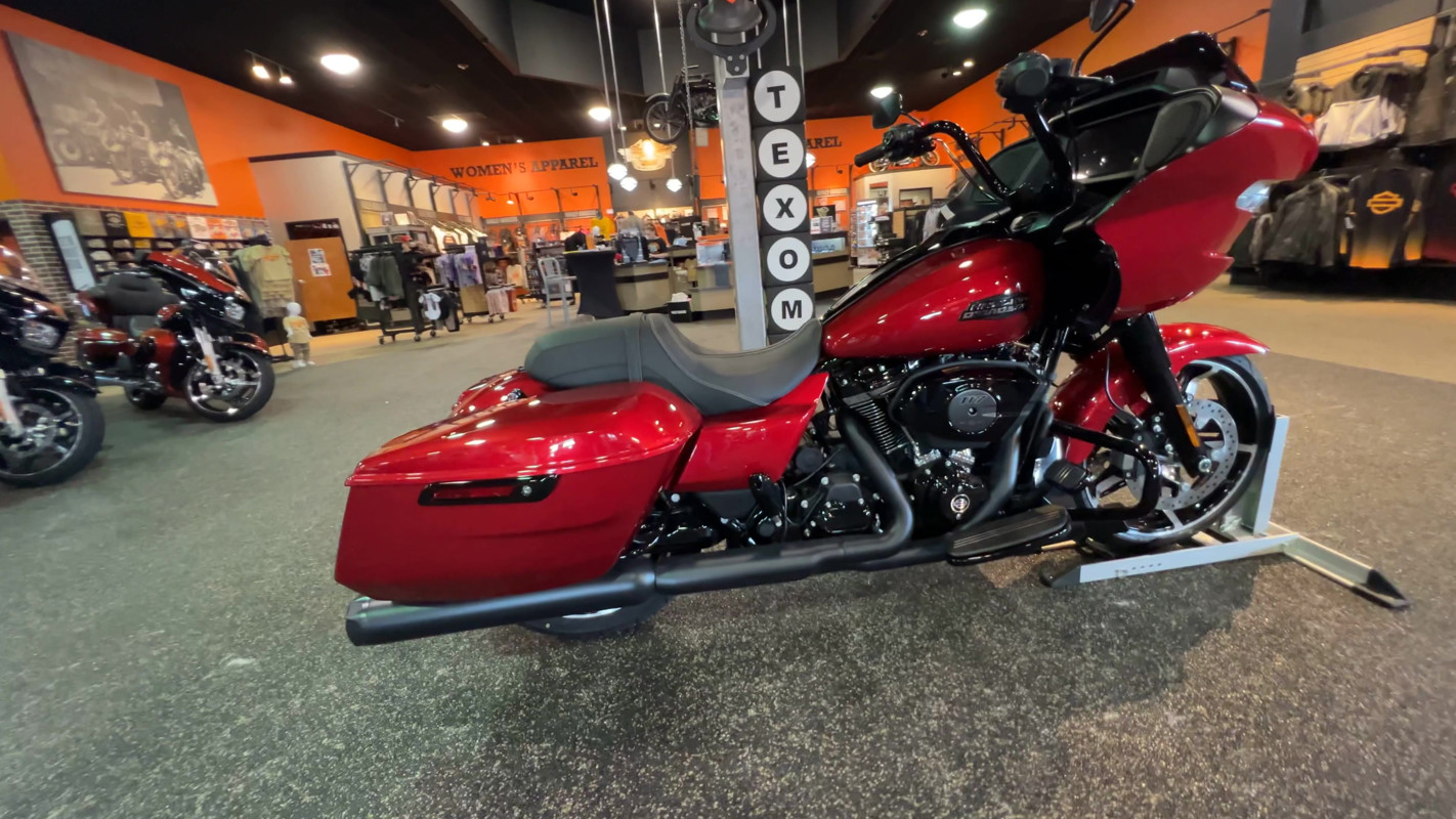 Road Glide®