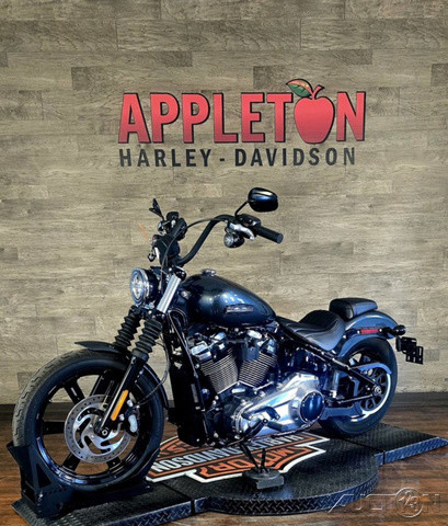 Street Bob®