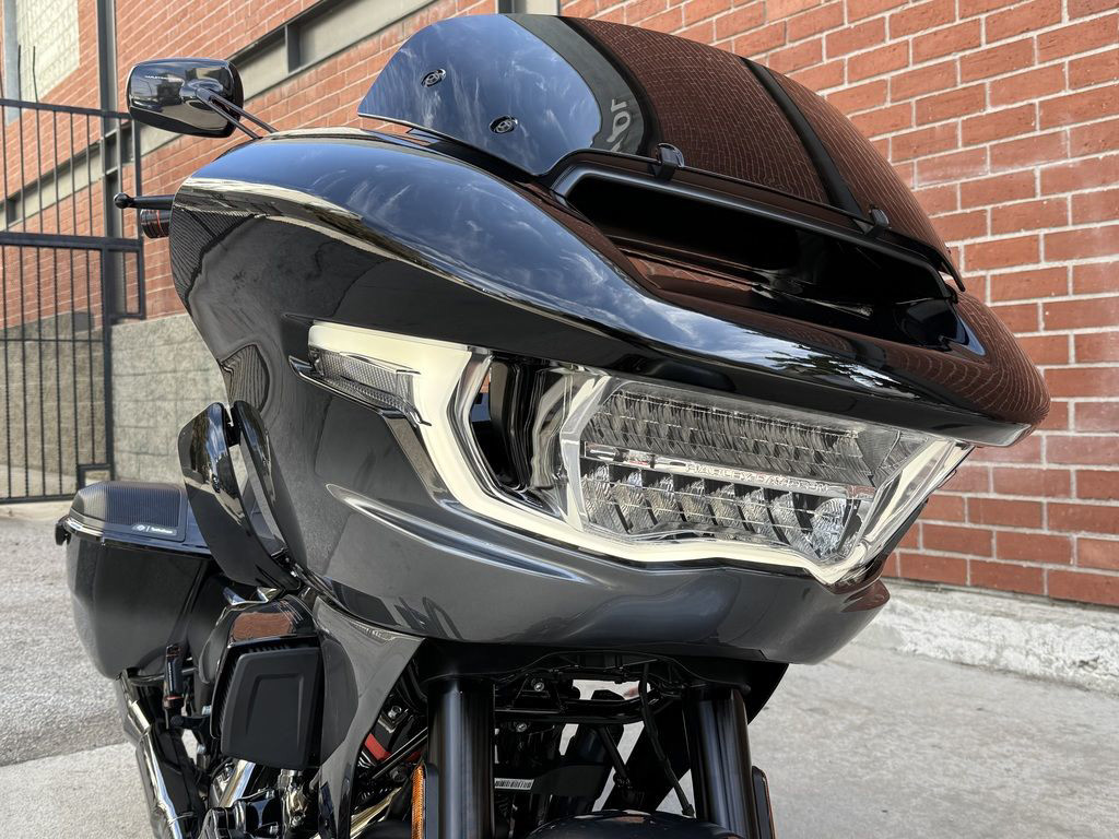 CVO® Road Glide®