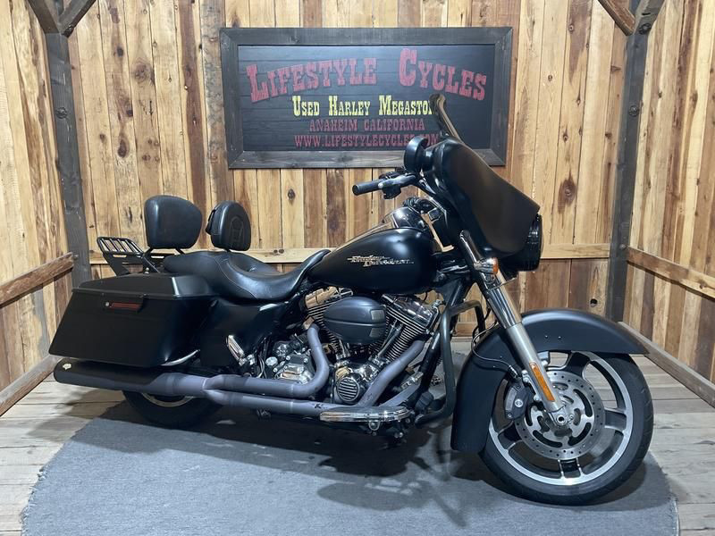Street Glide®