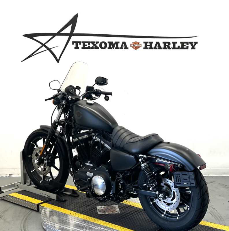 Iron 883®