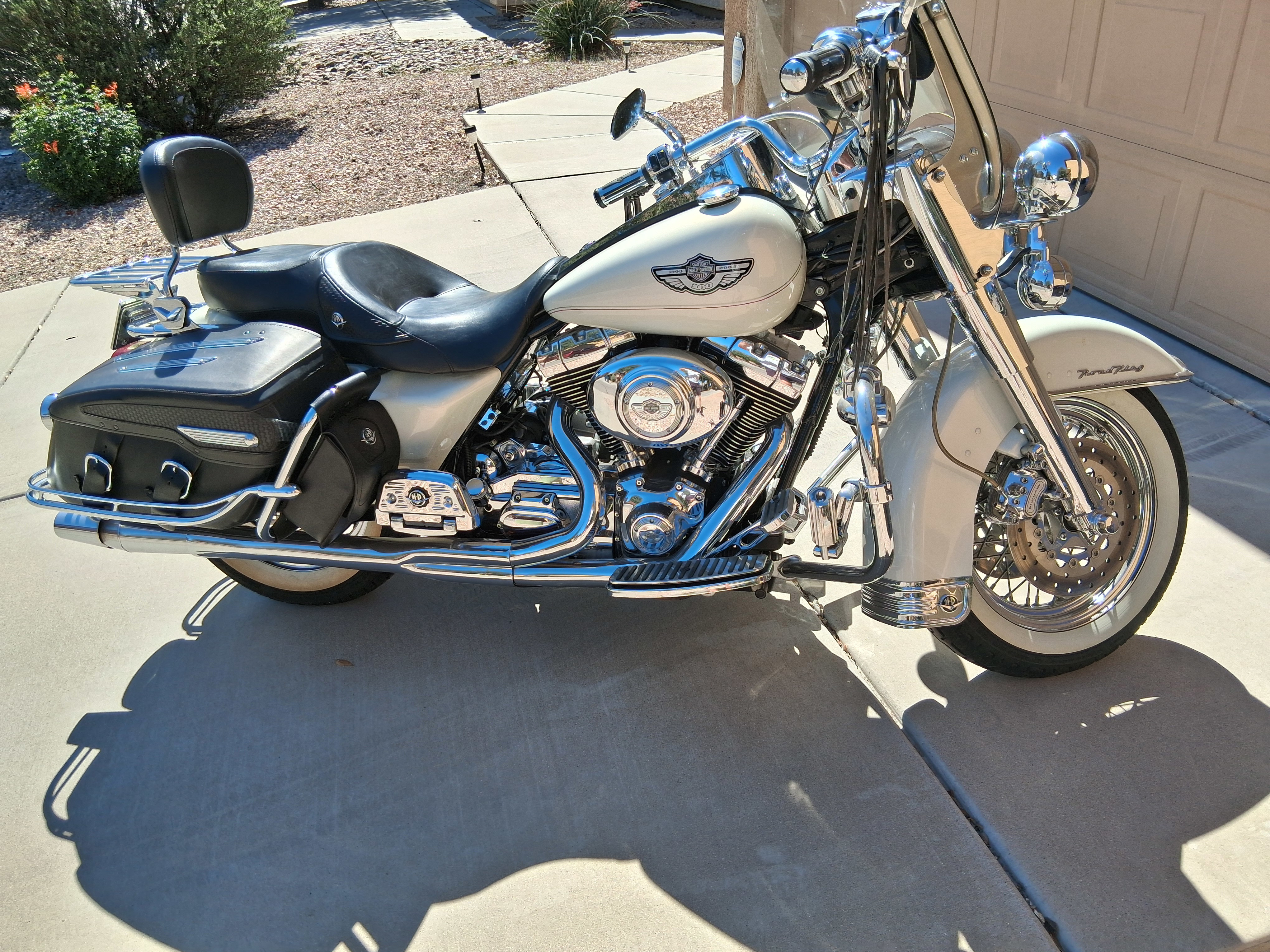 2003 Harley-Davidson® FLHRC/I-ANV Road King® Classic Anniversary