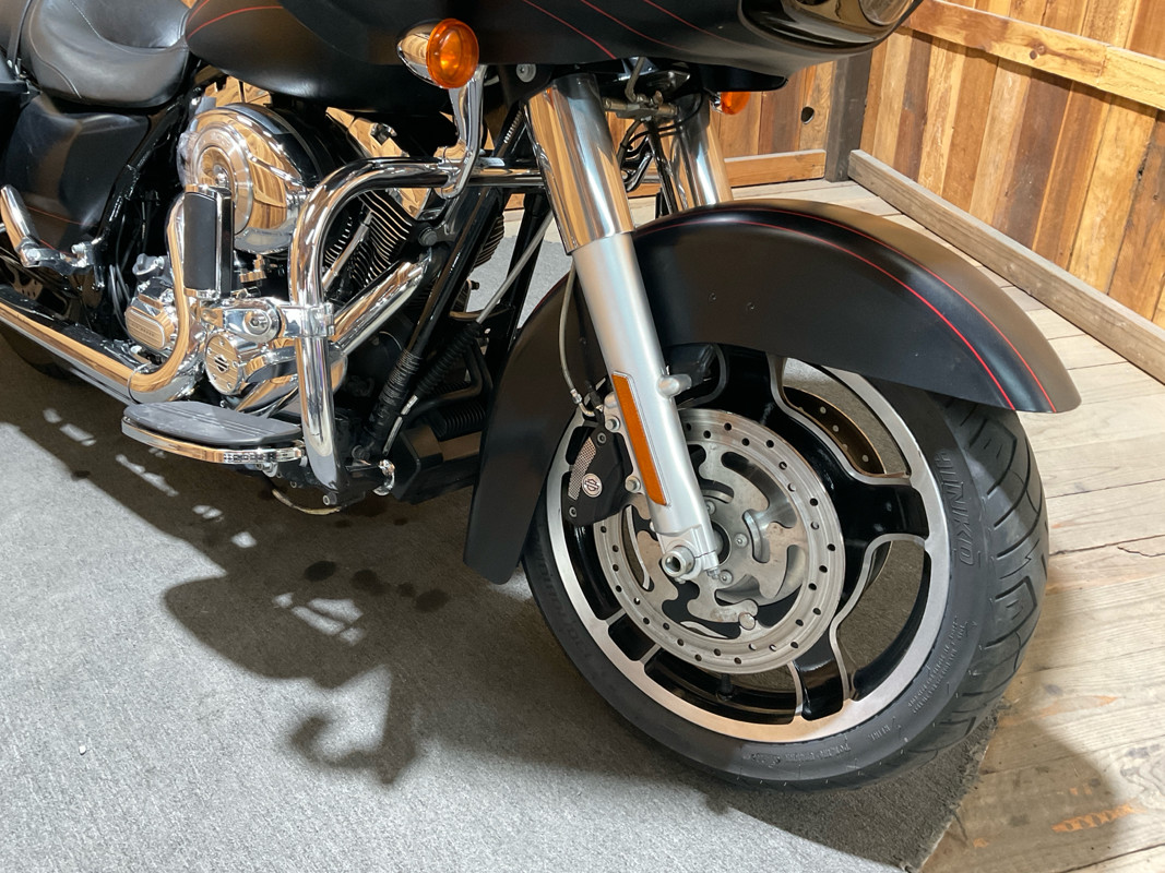 Road Glide® Custom