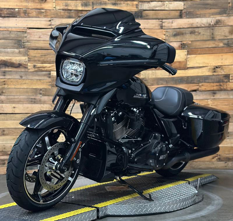 Street Glide®
