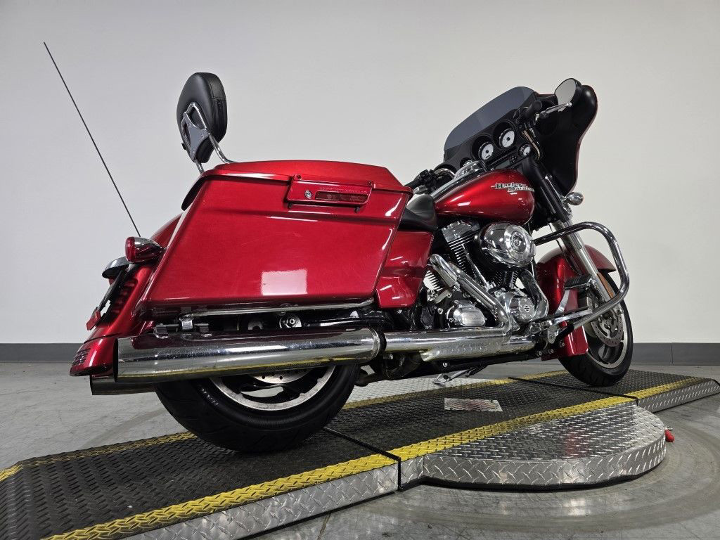 Street Glide®