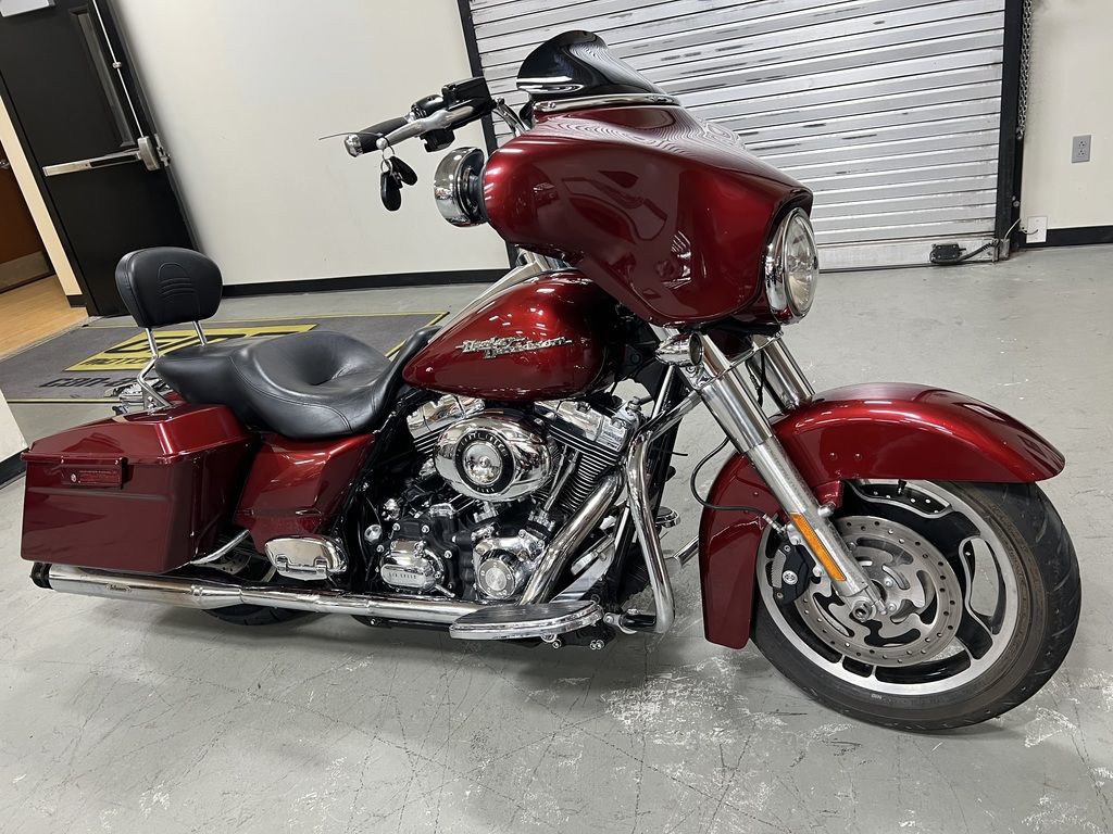 Street Glide®