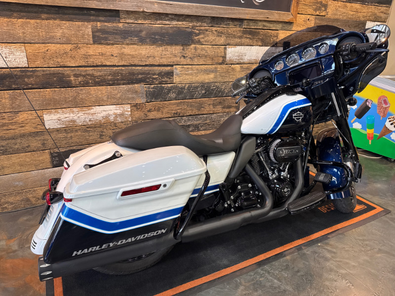 Street Glide® Special