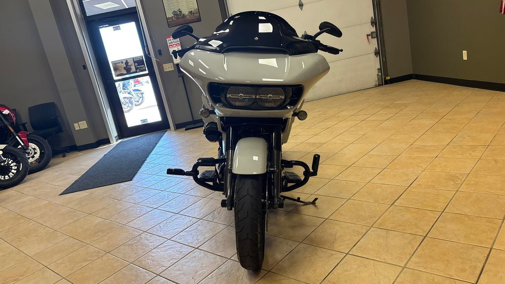 CVO® Road Glide®