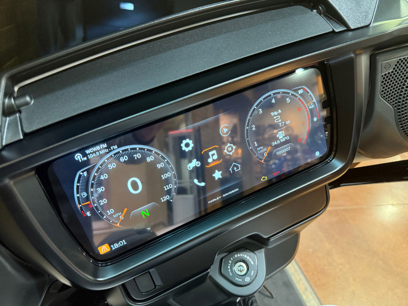 Street Glide®