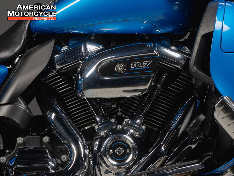 Road Glide® Ultra