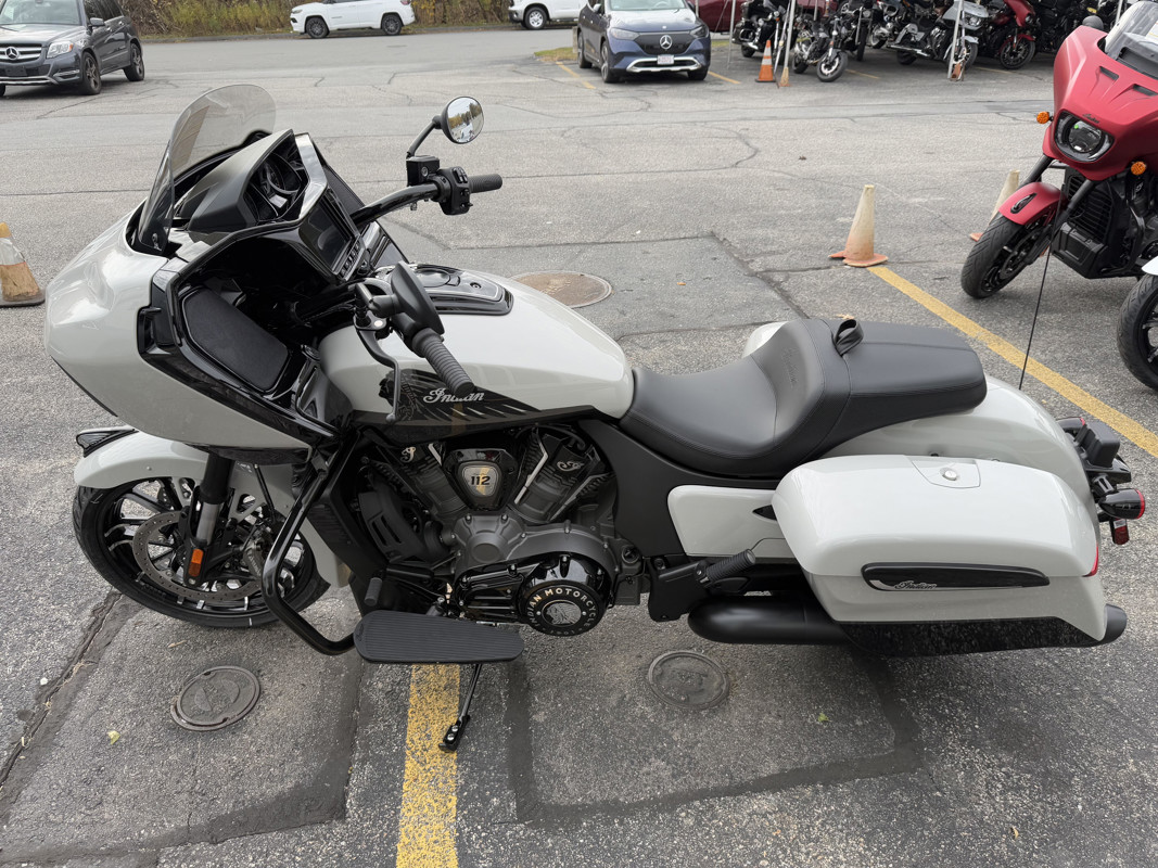 Challenger Dark Horse 112