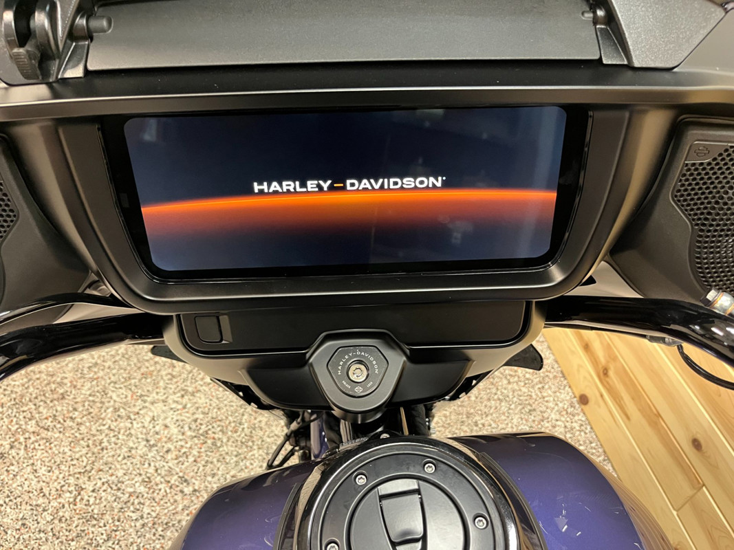 Street Glide®