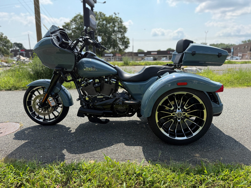 Road Glide® 3