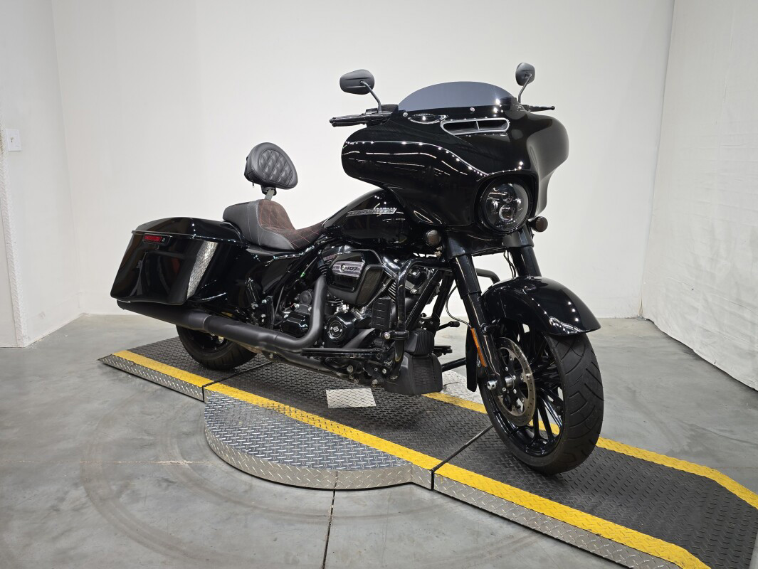 Street Glide® Special