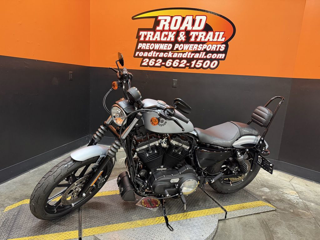 Iron 883®
