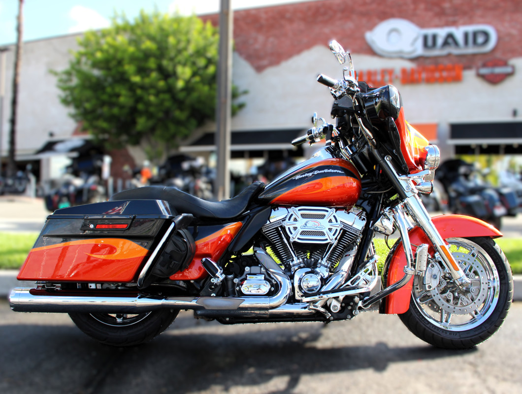 CVO® Ultra Classic® Electra Glide®
