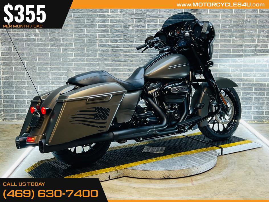 Street Glide® Special