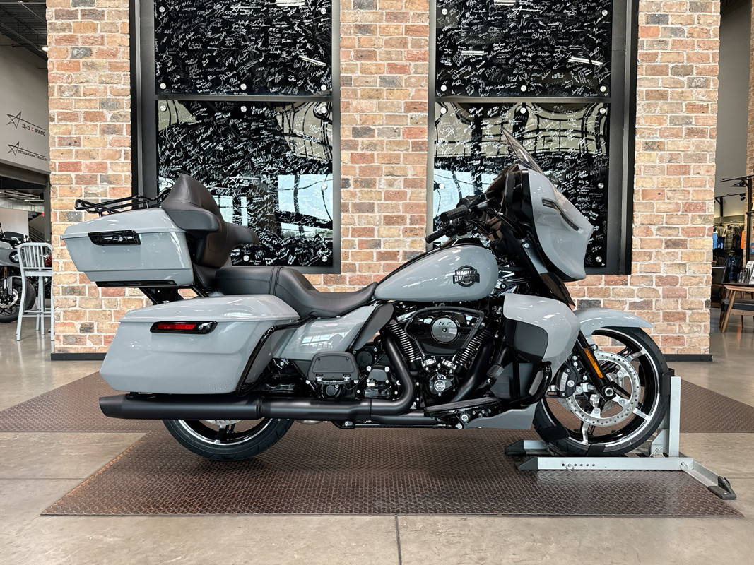 Street Glide® Ultra