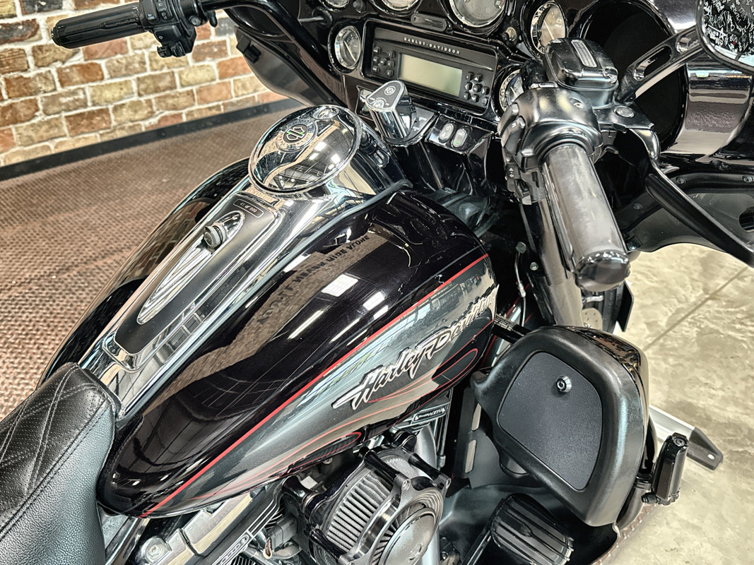 CVO® Ultra Classic® Electra Glide® 