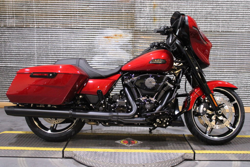 Street Glide®