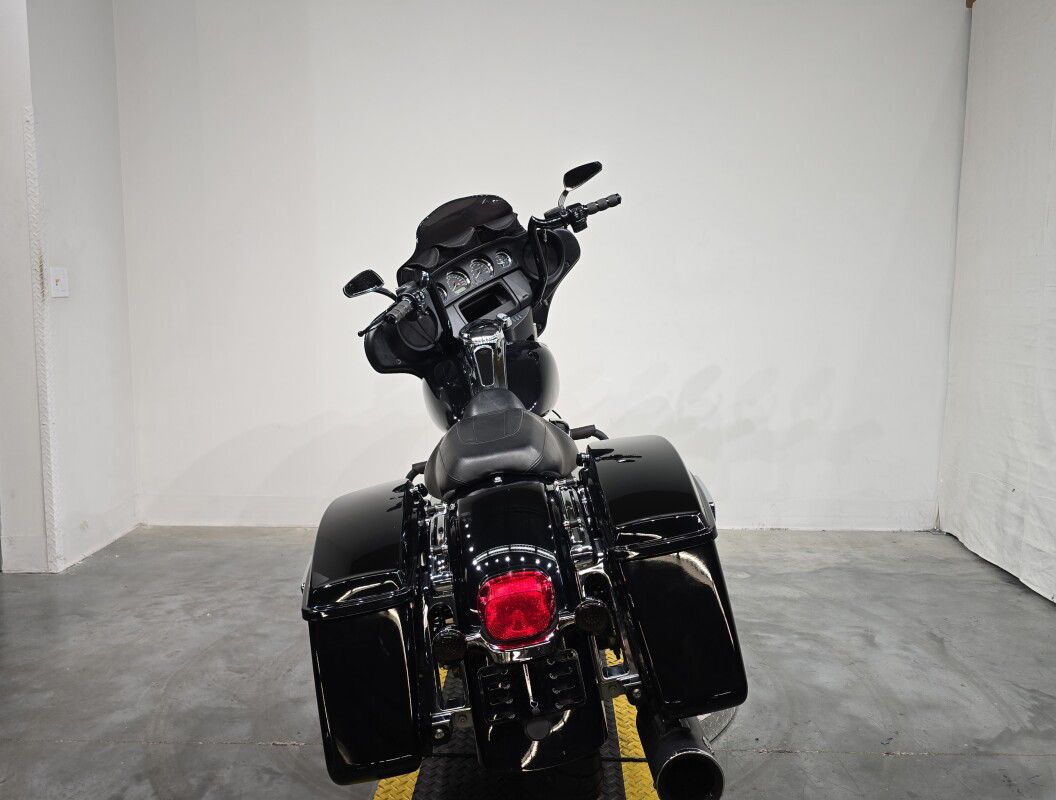 Electra Glide Standard