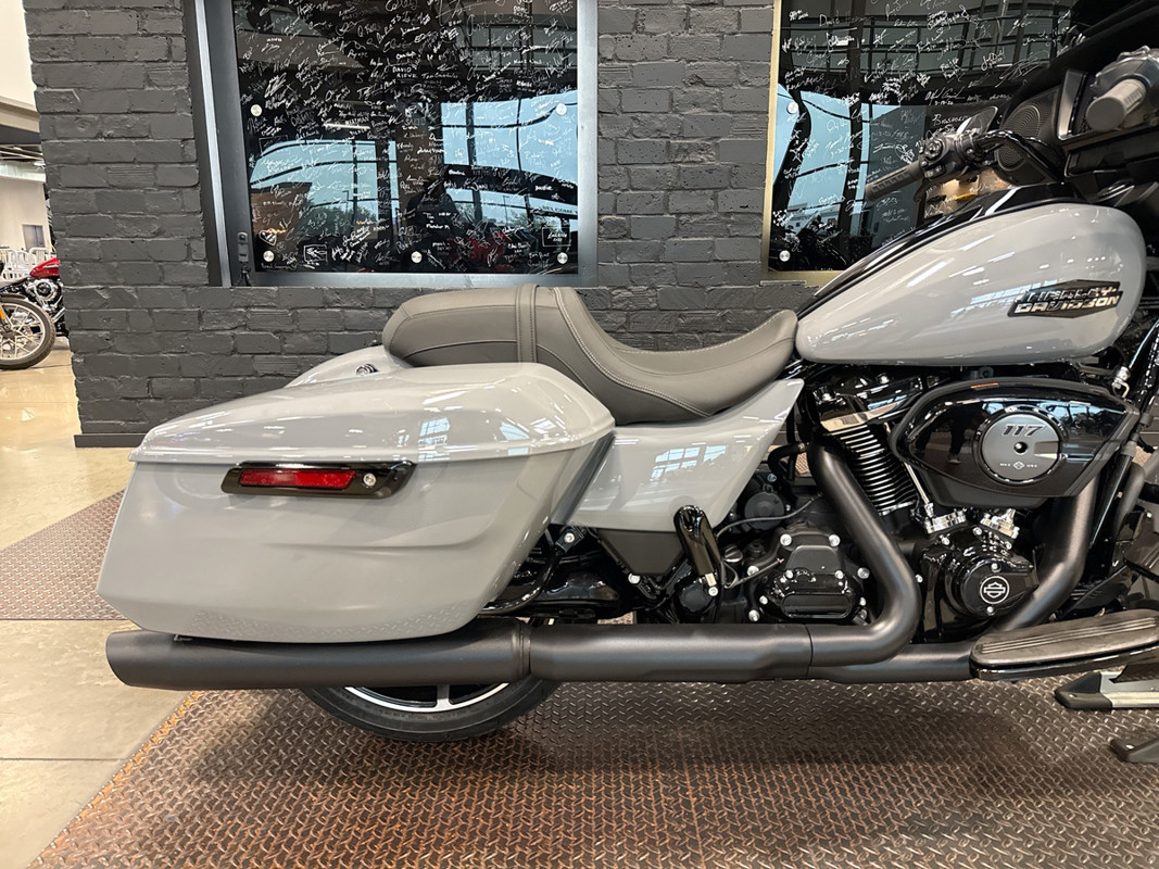 Street Glide®
