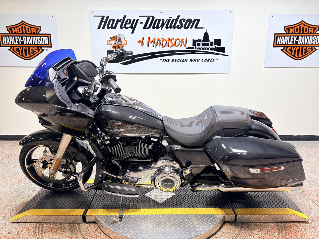 Road Glide®
