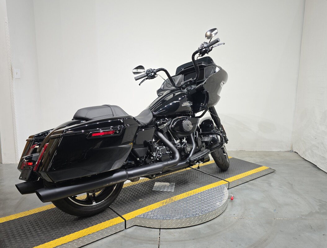 Road Glide®