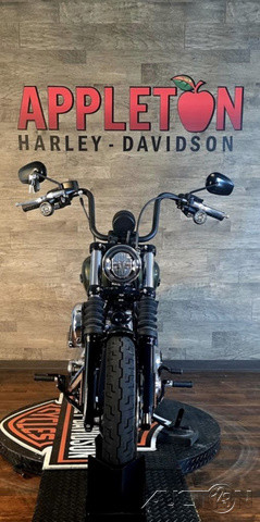 Street Bob®