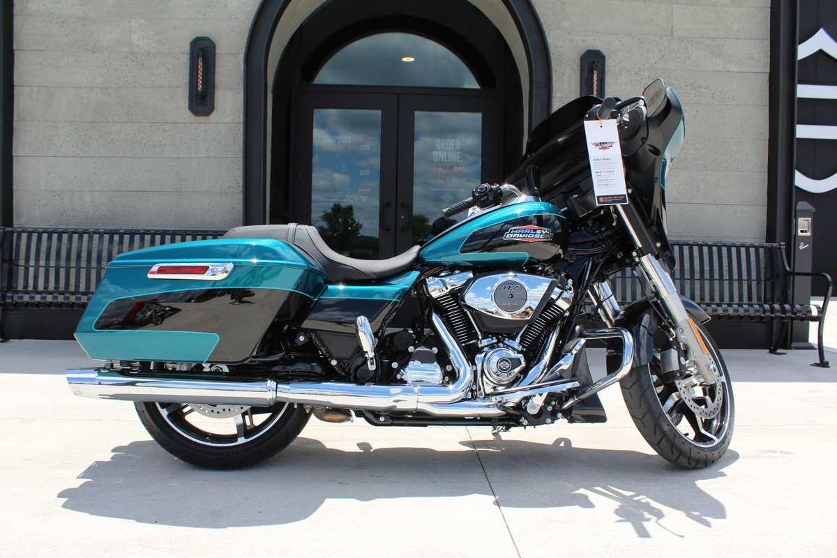 Street Glide®
