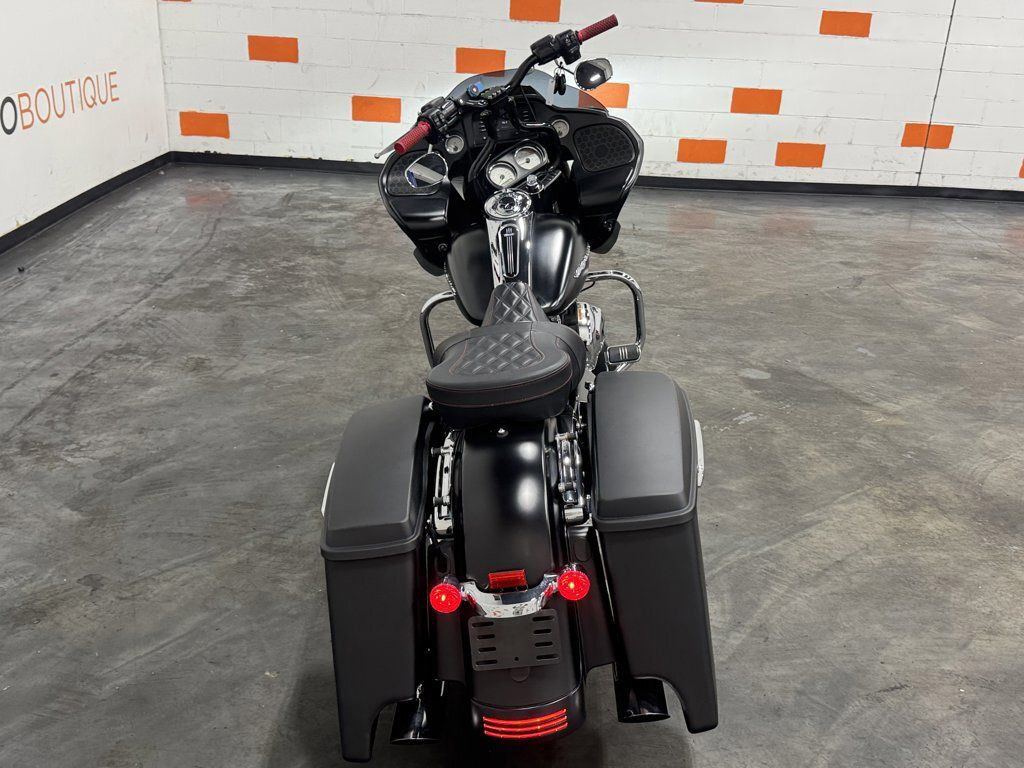 Road Glide®