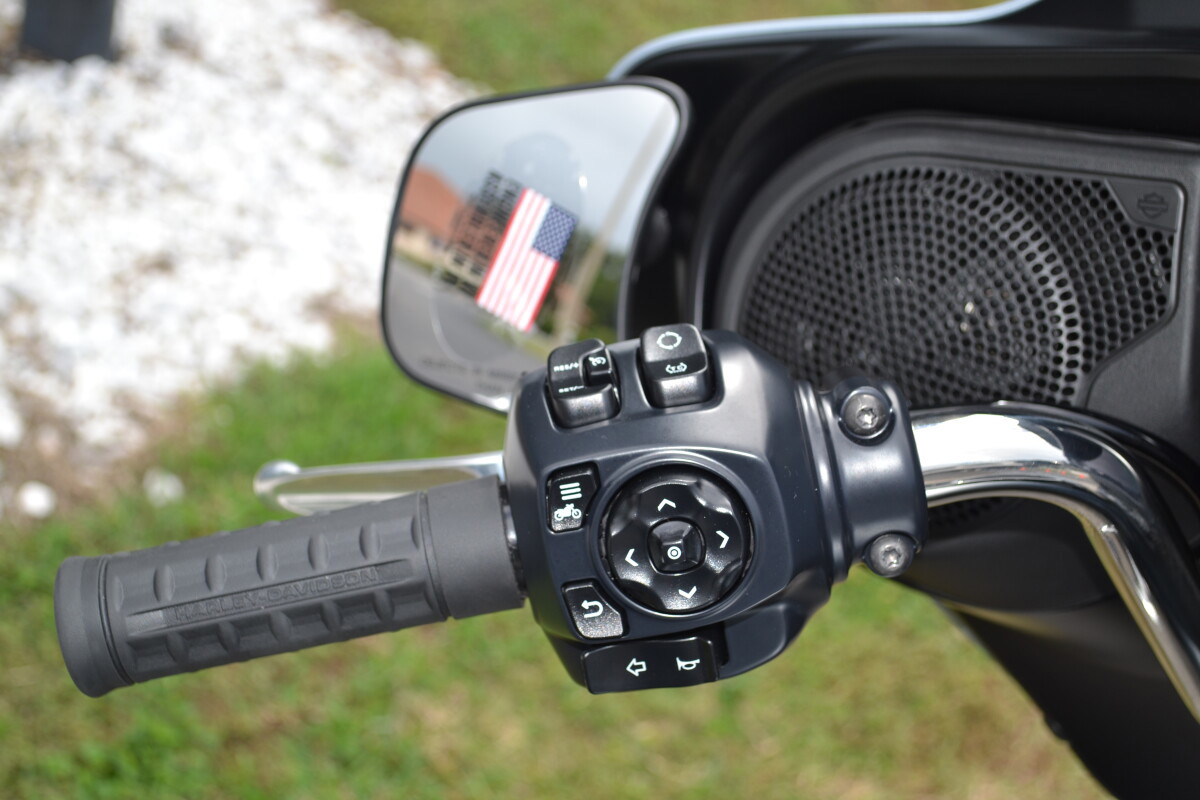 Street Glide®