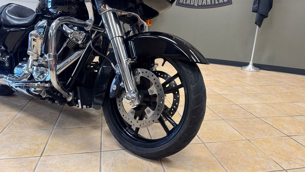 Road Glide®