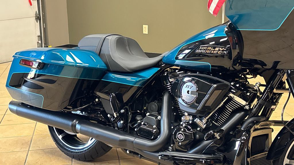 Road Glide®