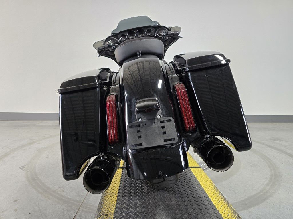CVO® Street Glide®