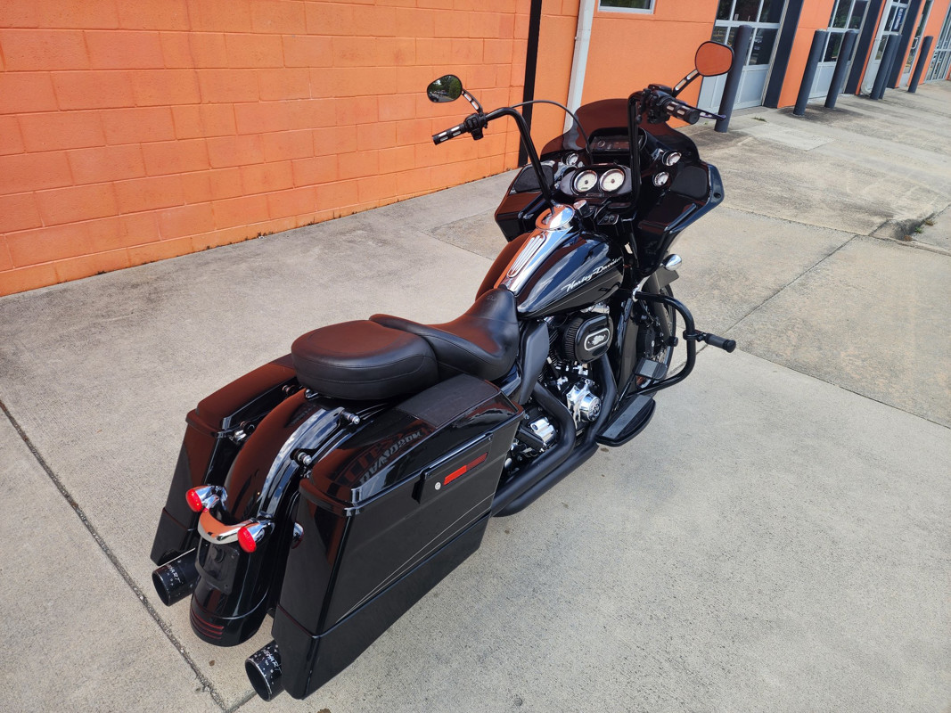 Road Glide® Custom