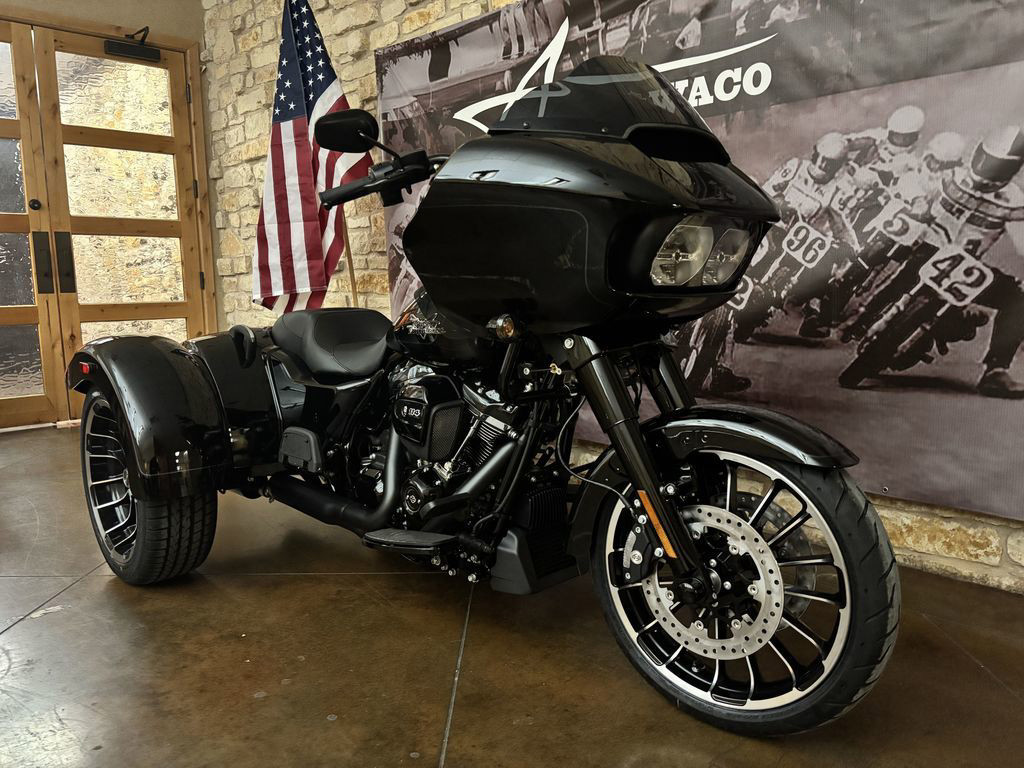 Road Glide® 3