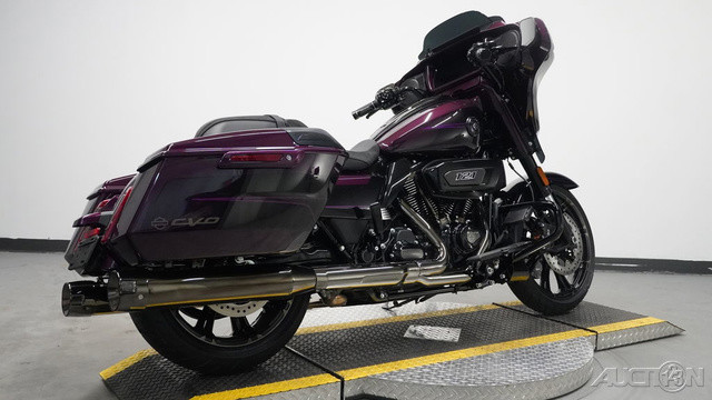 CVO® Street Glide®