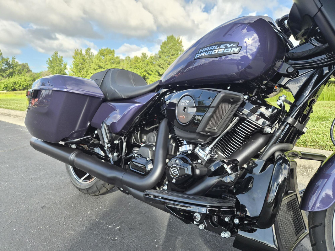 Street Glide®
