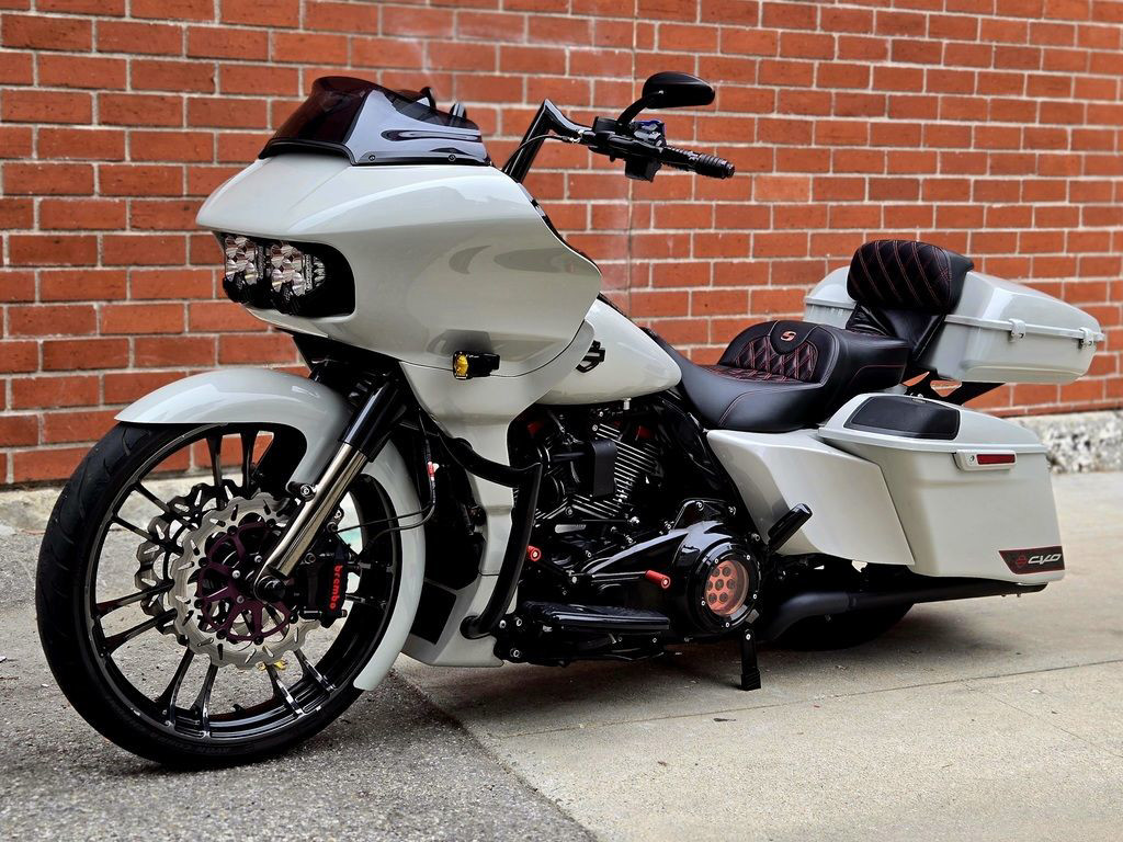 CVO® Road Glide®