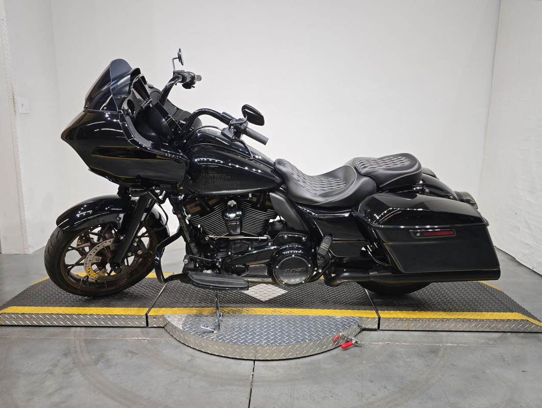 Road Glide® ST