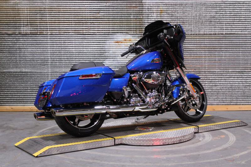 Street Glide®