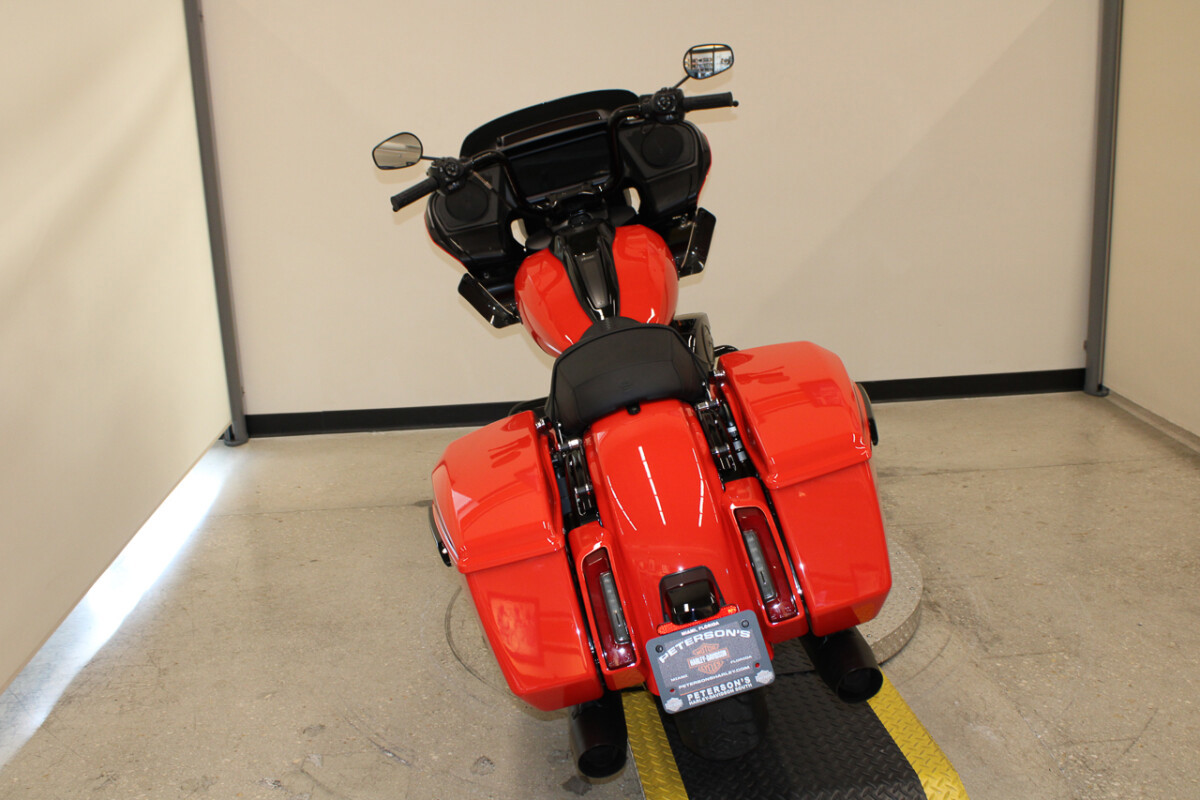 Road Glide®