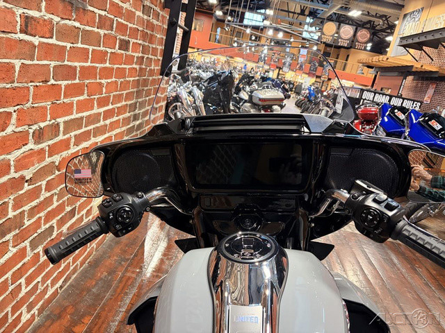 Street Glide® Limited