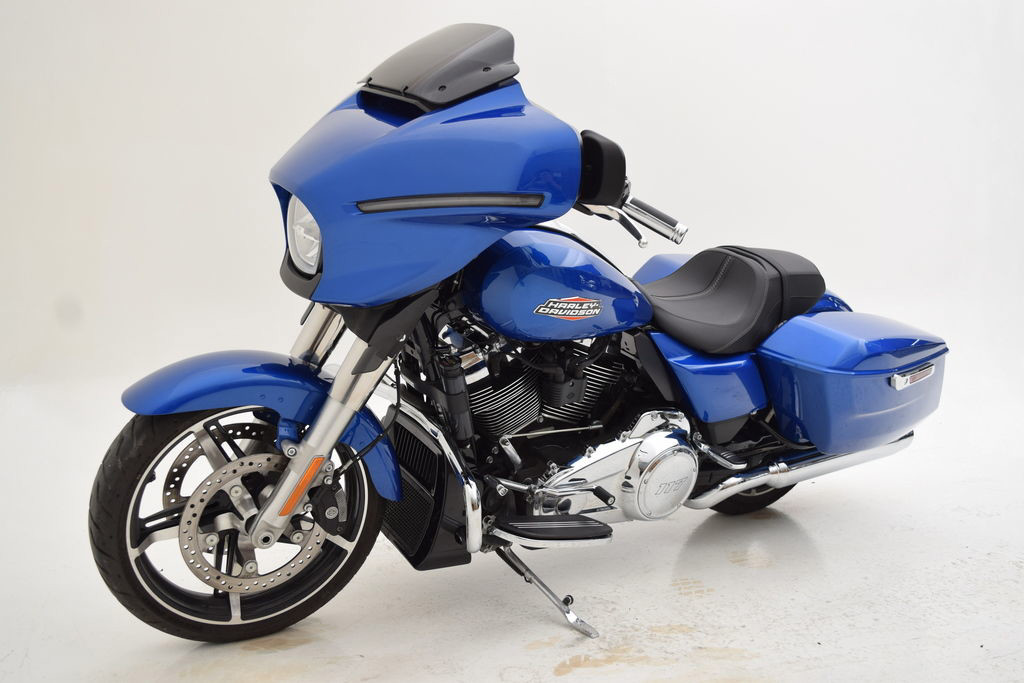 Street Glide®