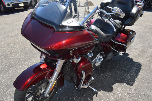 Road Glide® Ultra